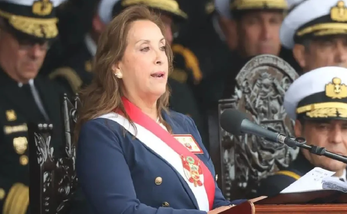 Boluarte vincula la criminalidad con la migración ilegal y responsabiliza a gobiernos anteriores